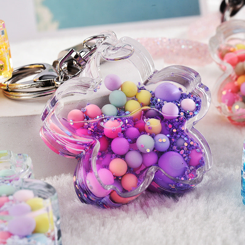 🌸 Glittery Flower Keychain