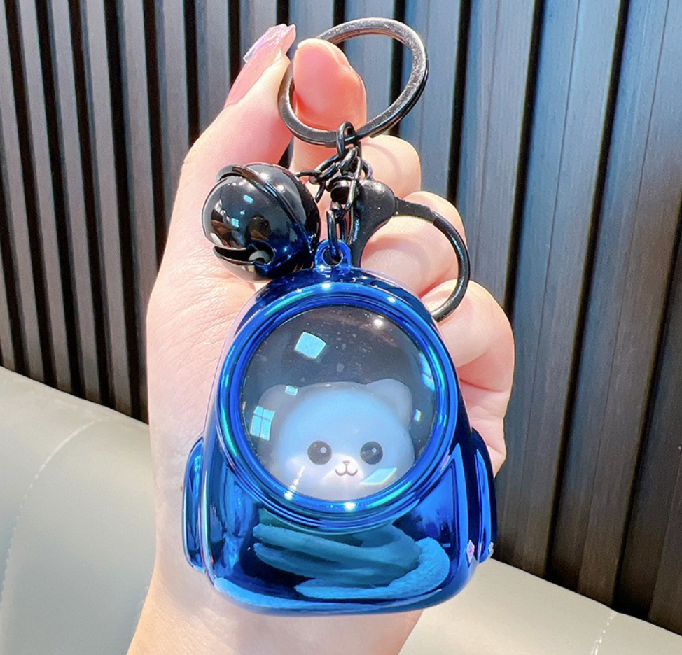 🚀 Space Bear Astronaut Keychain
